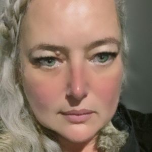 Meet your Posher, Mel